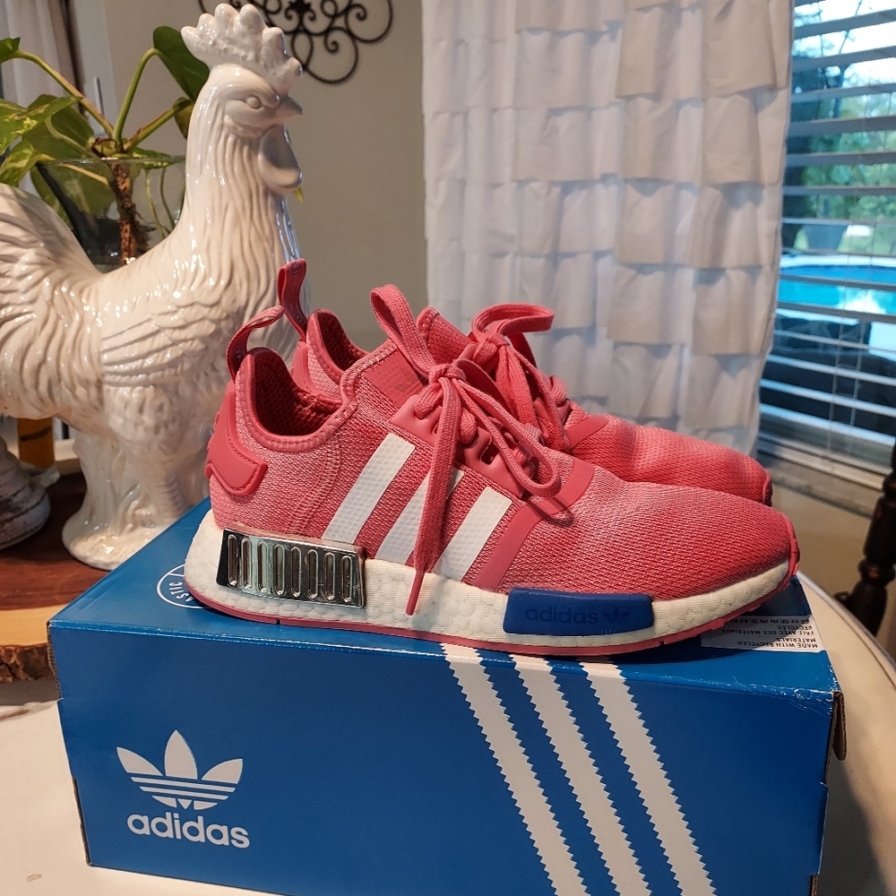 Adidas NMD R1 Pink 6.5